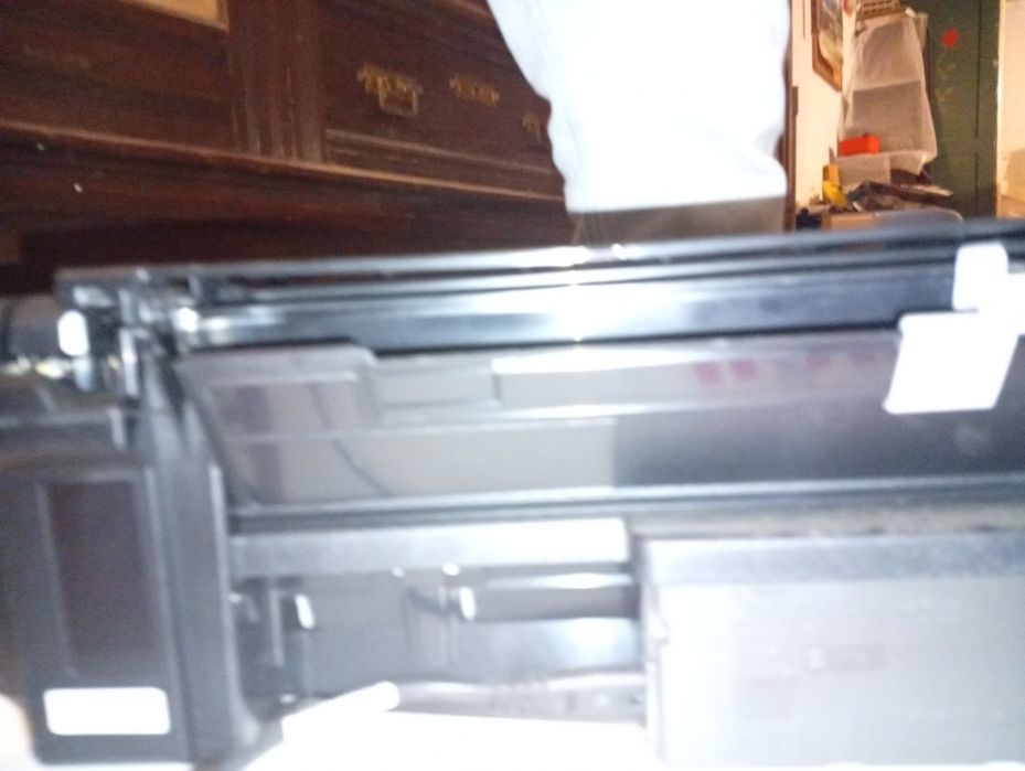 Vendo impressora Canon com caixa