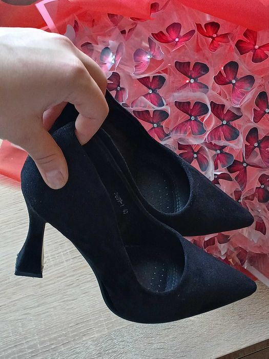 Підбори замшові.