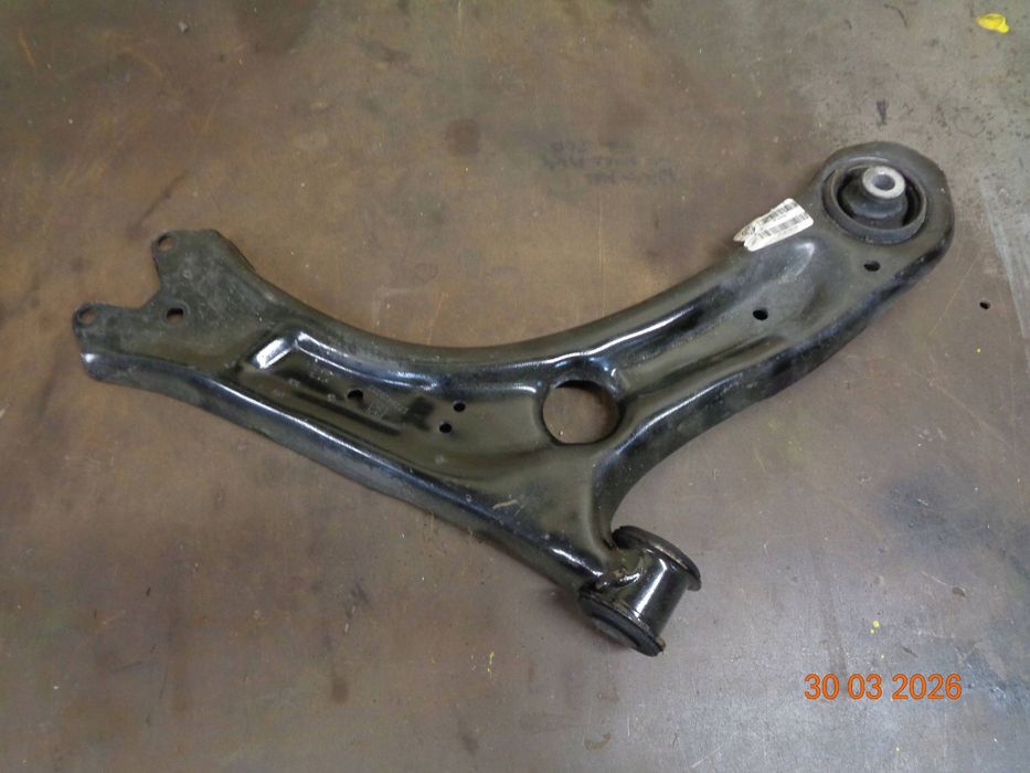 wahacz przedni dolny przód strona prawa volkswagen beetle a5 561407152c