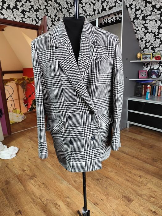 Оригинальный пиджак фирмы zara