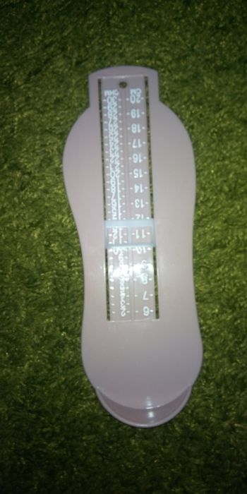 Вимірювач дитячої ніжки