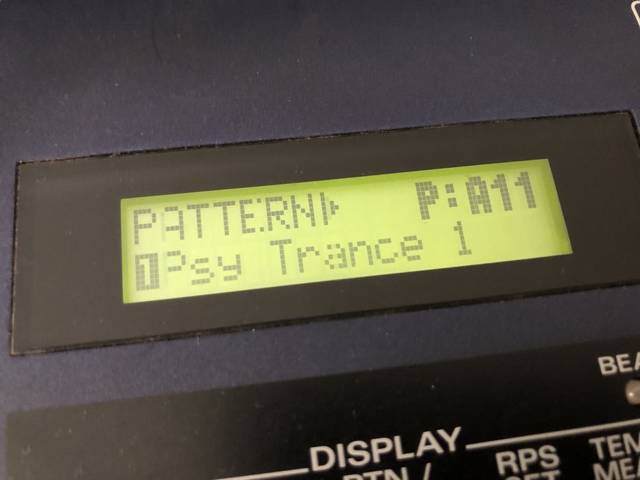Roland JX-305 groovesynth