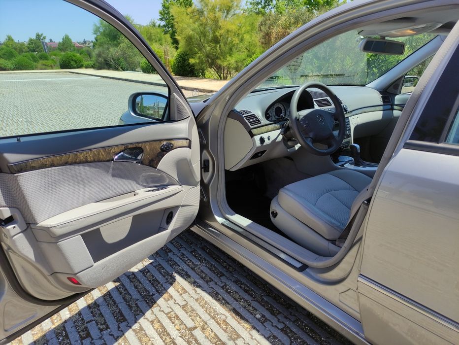 Mercedes-Benz Classe E 270 — fotografia 4