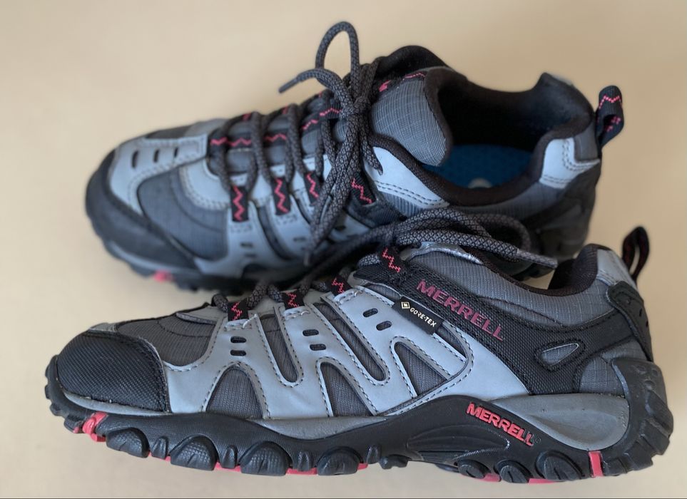 Кросівки Merrell GoreTex.