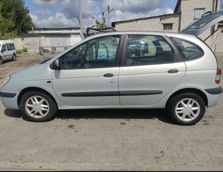 Продаж Renault Scenic