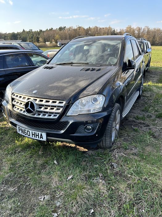 MERCEDES Ml 350 LIFT , anglik