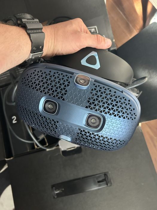 HTC VR Vive Cosmos