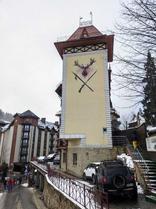 Готель в центрі Буковеля 850 м²