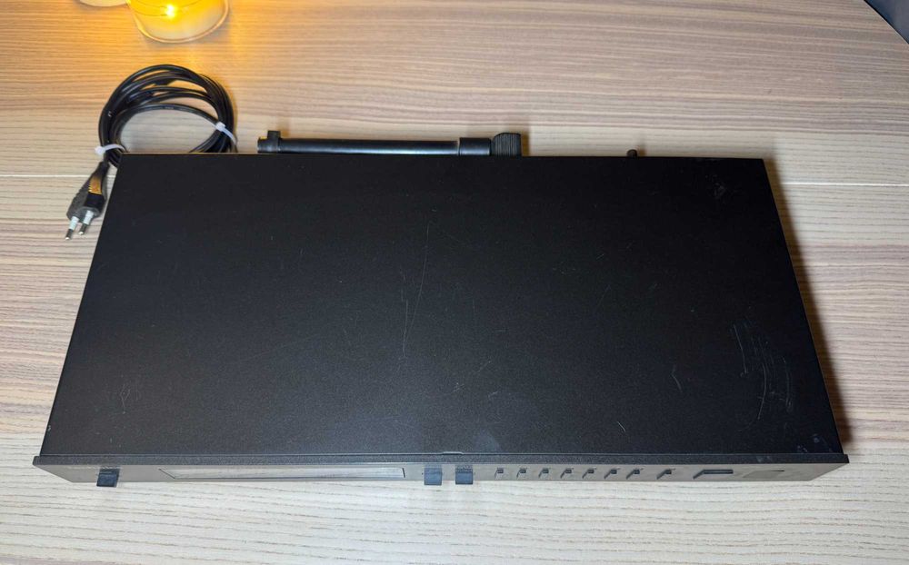 Tuner Technics model ST-S3