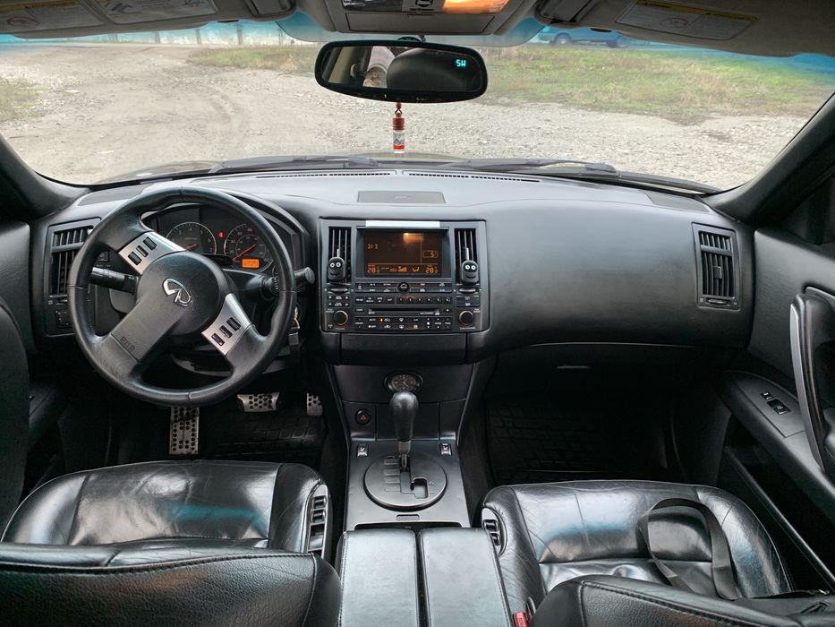 Продам хорошую Инфинити FX35