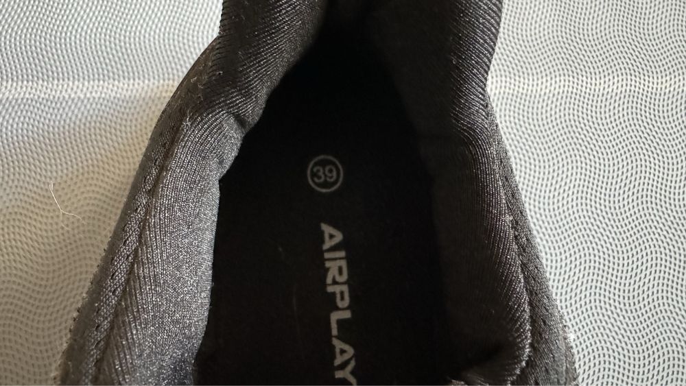 Ténis novos de senhora