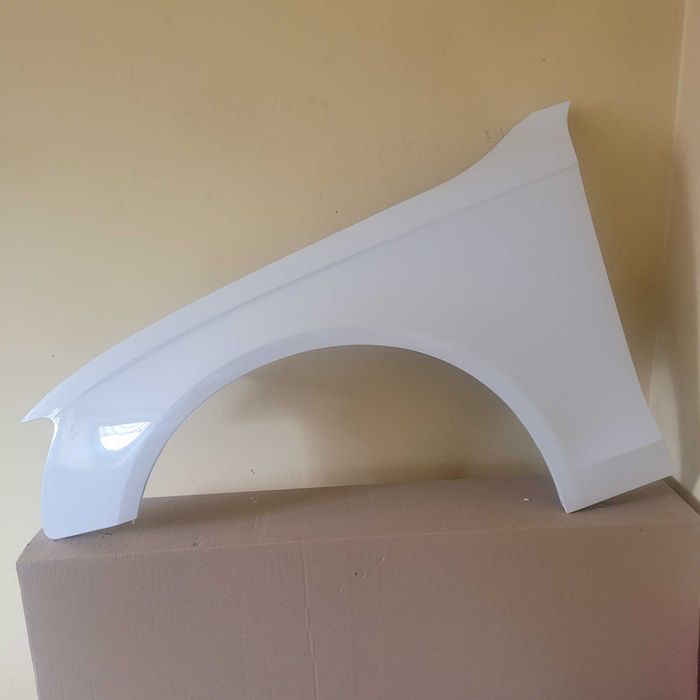 Audi A4 B8 11-15 BŁOTNIK PRZEDNI lewy LY9C ocynk