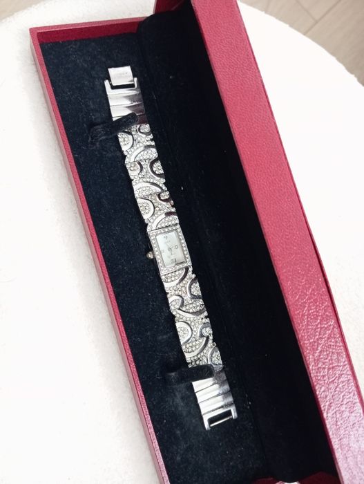 Женские часы L.Chic .Франция .