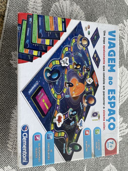 Jogo de tabuleiro viagem ao espaco