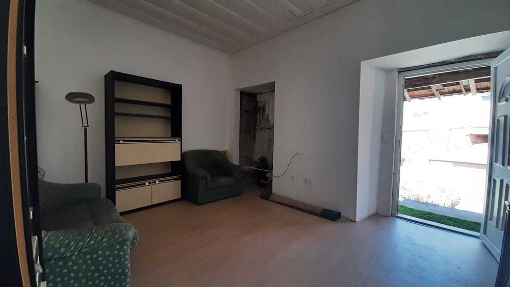 Moradia T2 em Pedra Renovada | A apenas 3 km de Santa Comba Dão