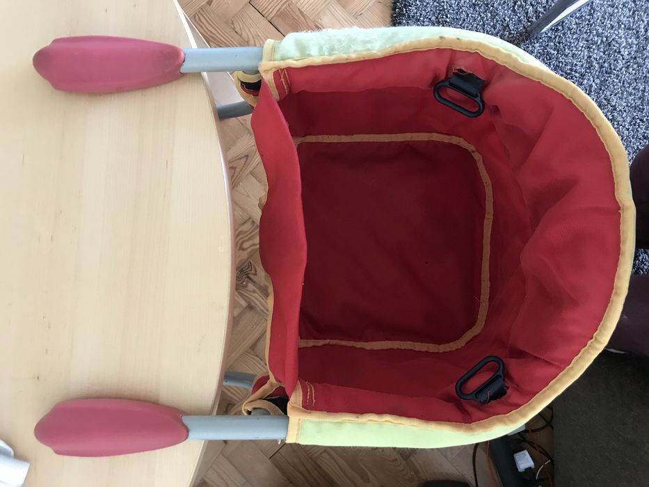 Cadeira de refeição para bebé