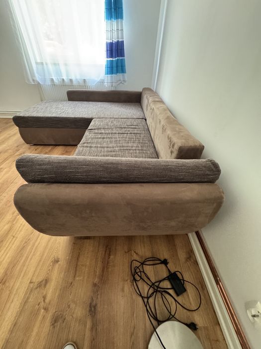 Sofa narożna z funkcją spania