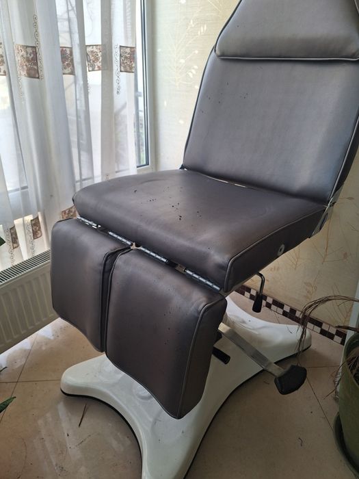 Продаю кресло косметологичное