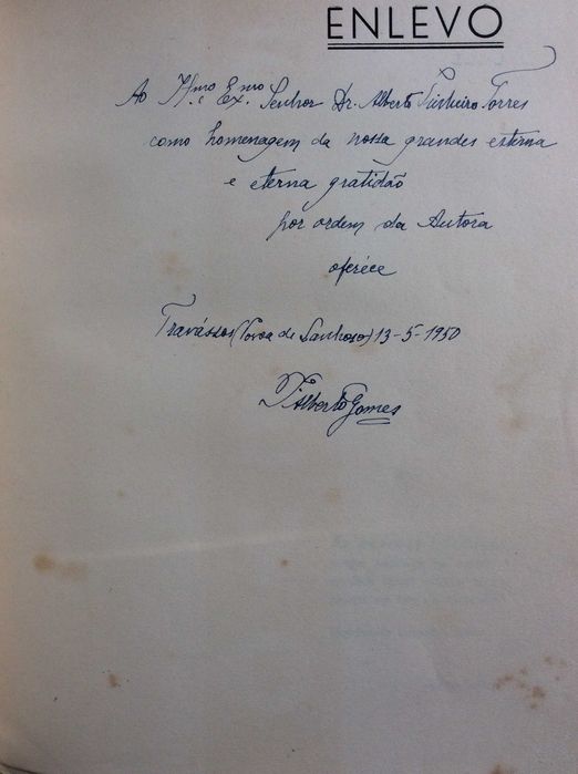 Poems (Enchantment) by Áurea Serra, pseudonym of a concealed author.64737953190145122