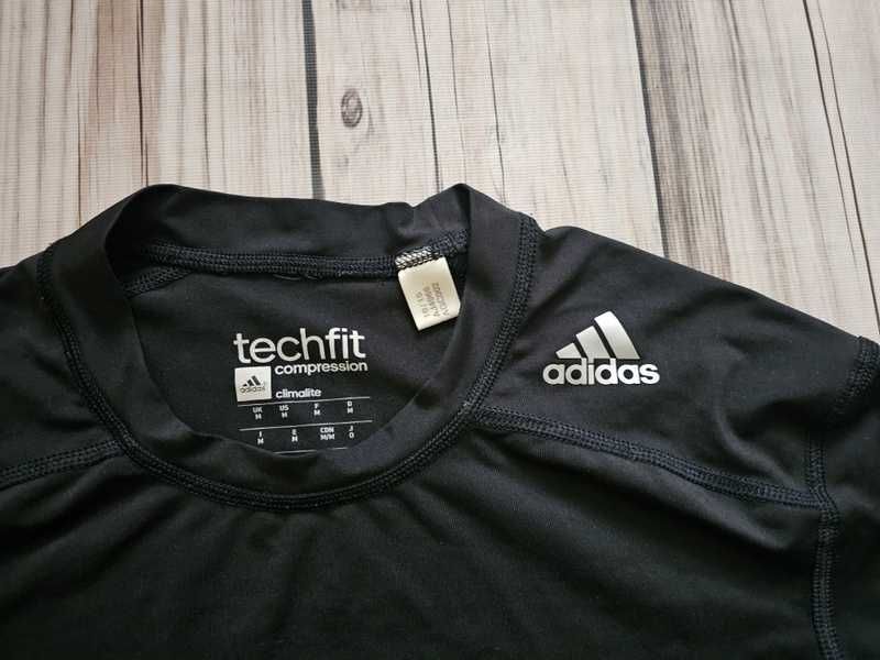 Koszulka termo Adidas Techfit M czarna