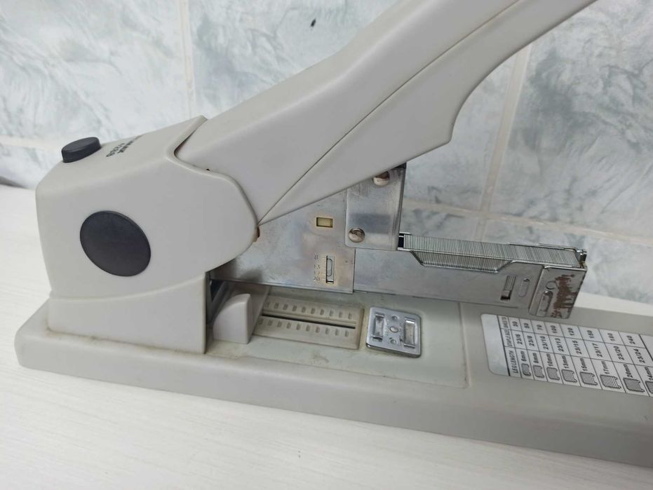 Степлер професійний Buromax 4288