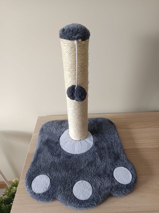 Arranhador de gato novo