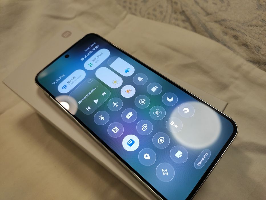 Xiaomi 13 смартфон