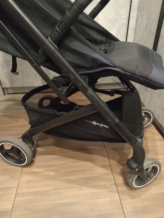 Продам Cybex beezy