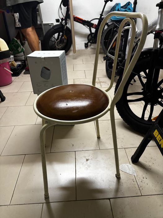 Cadeira Vintage em Metal e Madeira | Estilo Industrial