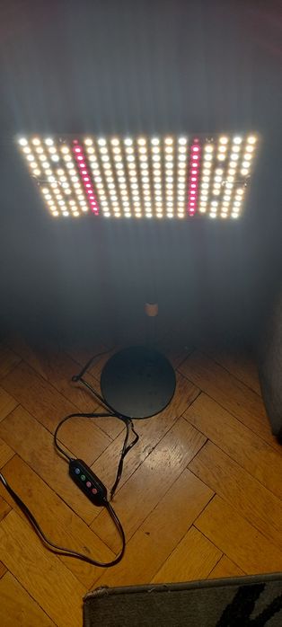 Lampa do wzrostu warzyw i uprawy roślin