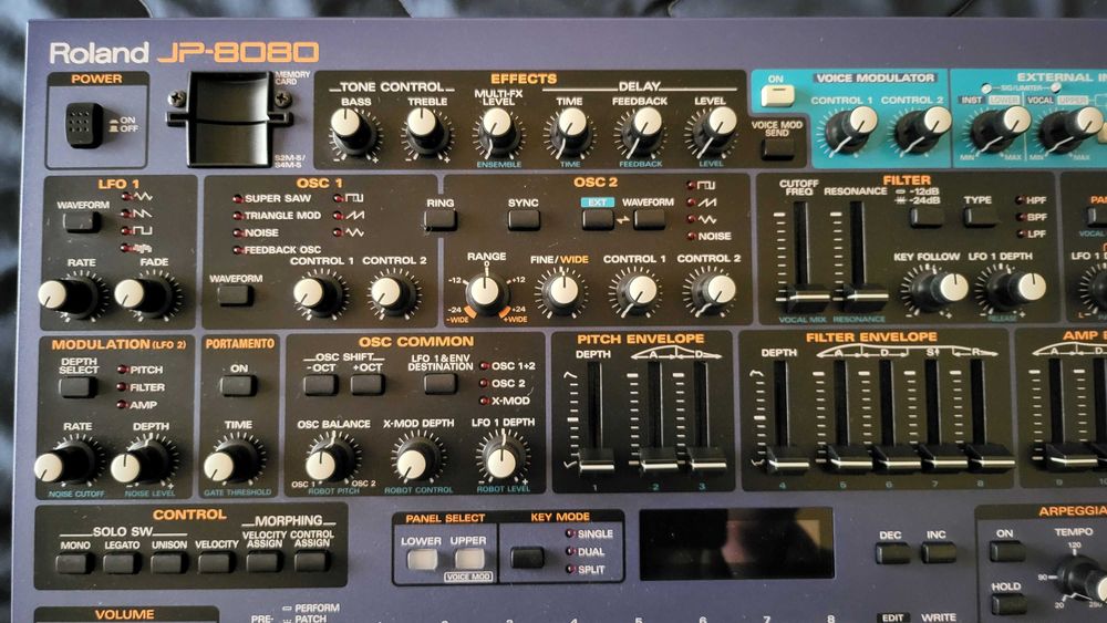 Roland JP-8080 (Irrepreensível, sem marcas de uso)