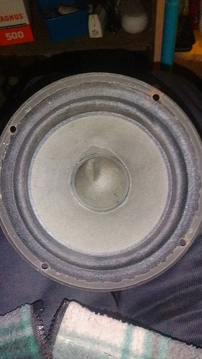 Głośnik basowy Sony 17 cm śr.