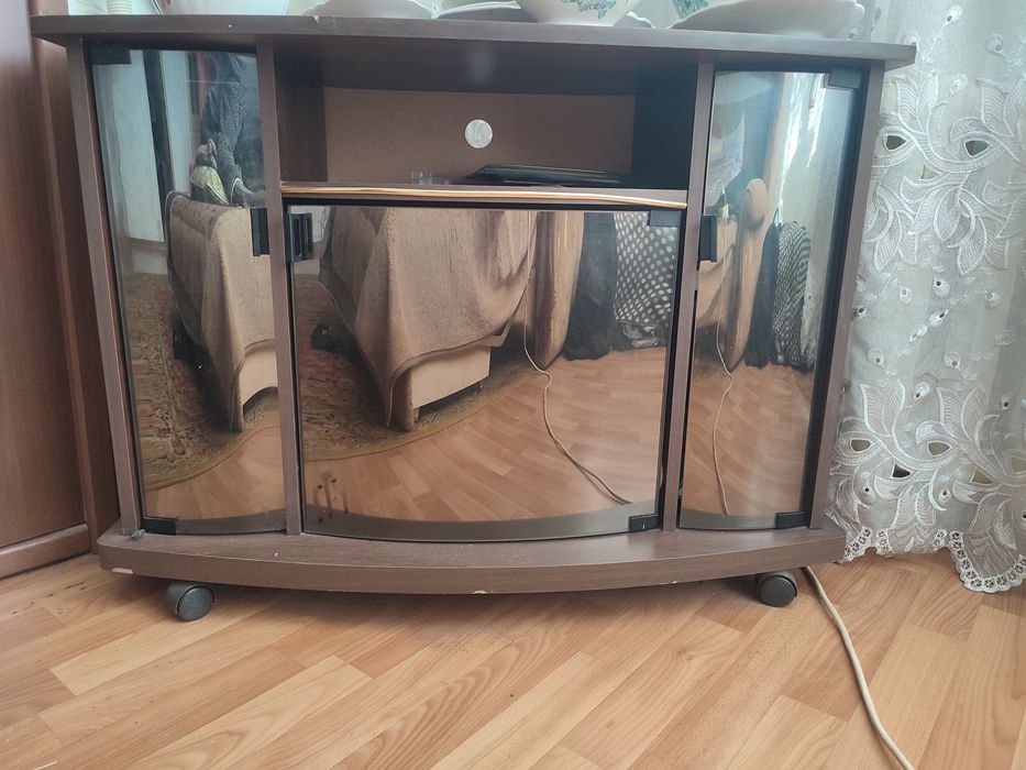 Тумба под телевизор