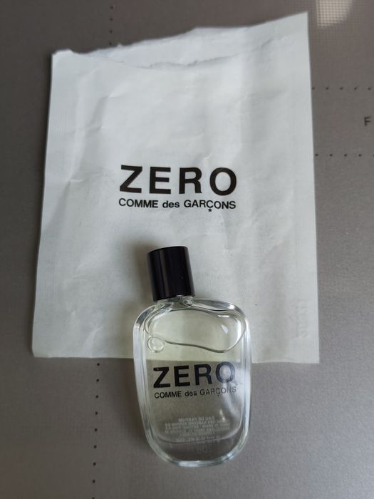 Męskie EDP nisza Comme des Garcons Zero 9ml miniaturka