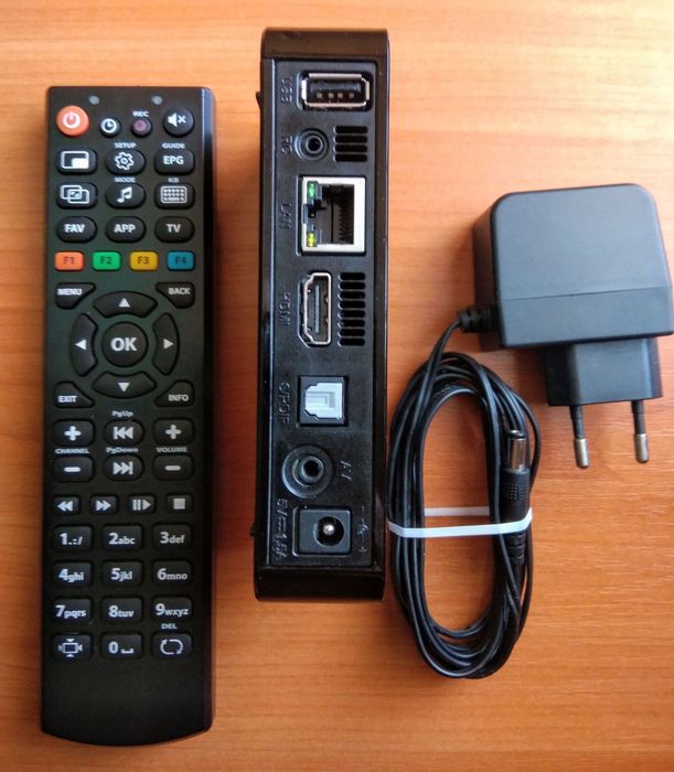 Aura HD / MAG 250 / Незалочена / IPTV / M3U / Media Player / Приставка