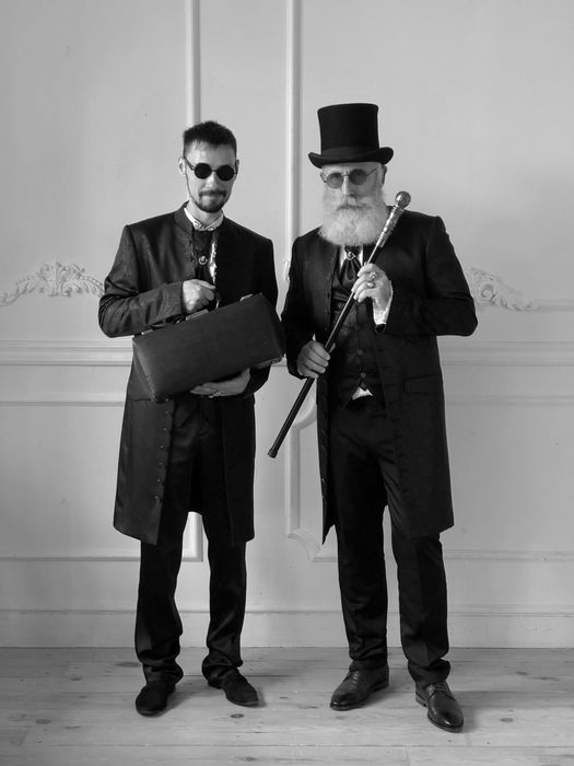 Прокат, оренда чоловічих костюмів, смокінгів, фраків