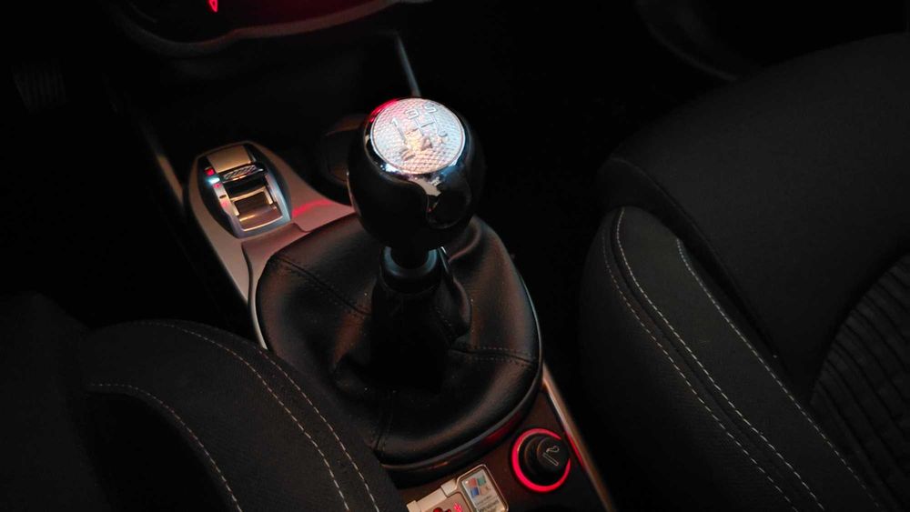 Alfa Romeo MiTo 1.3 JTDm – Económico, Fiável e Estiloso