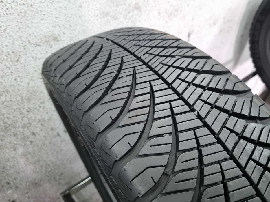 195/55/20 95H Goodyear Vector 4S Gen-2 Dot.4820R
