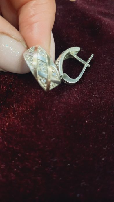 Серьги с золотой пластинкой