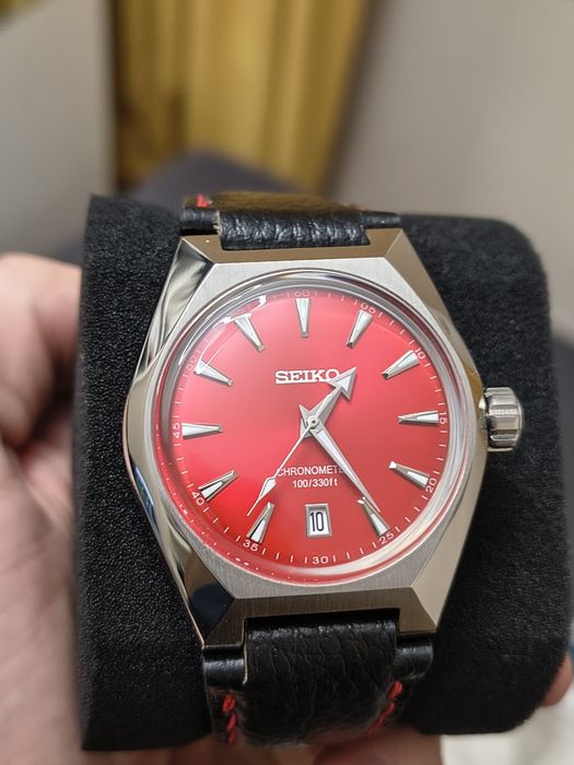 Seiko Red Vertex mod, wyjątkowo oryginalny rzemieślnikczy pasek
