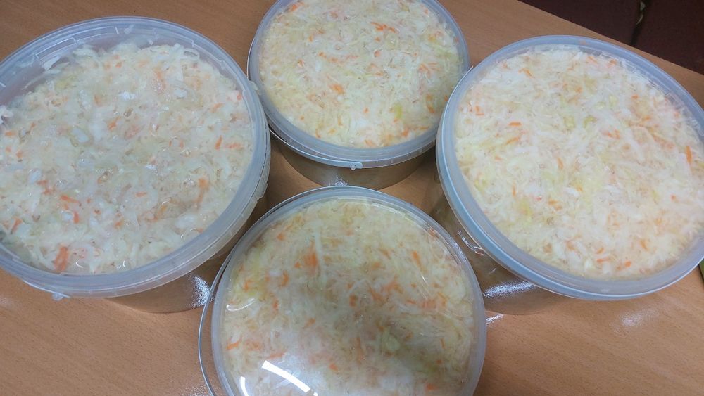 Домашня квашена капуста.