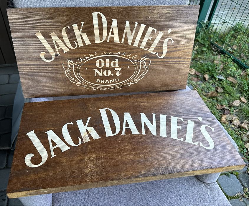 Deska z logo Jack D
