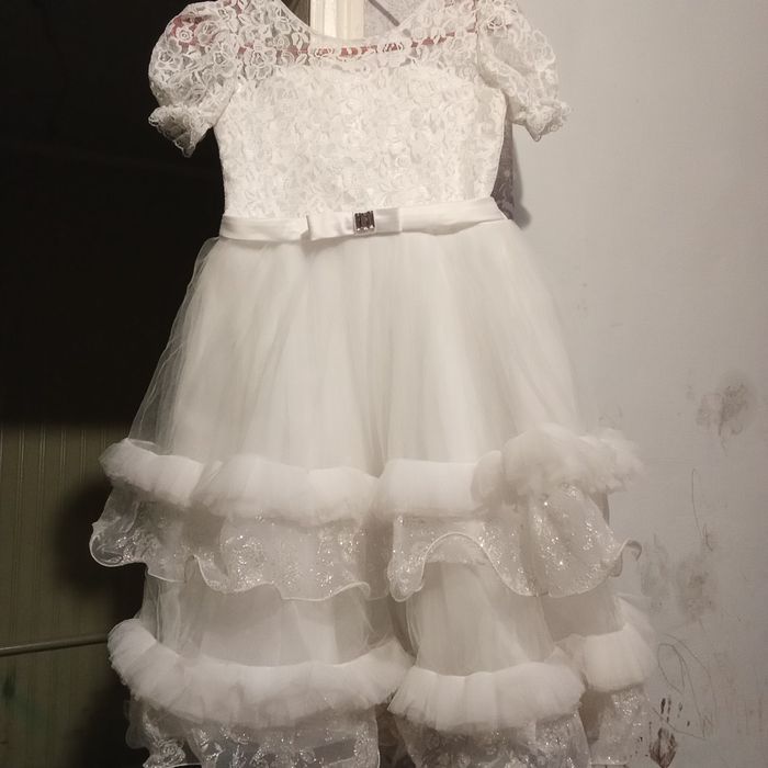 Продам плаття 7-8 років святкове