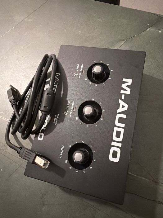 Interface de Áudio M-Audio M-Track Solo – Excelente Estado