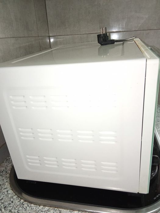 Forno Kubo 35L funcionando perfeitamente (aceito bicicleta ergométrica em troca)