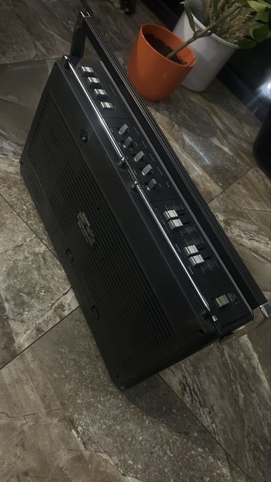 Radiomagnetofon Universum Super Sound 16000