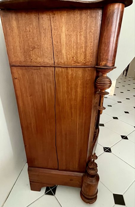 Antyczna komoda z litego drewna XIX w. | Biedermeier | kredens