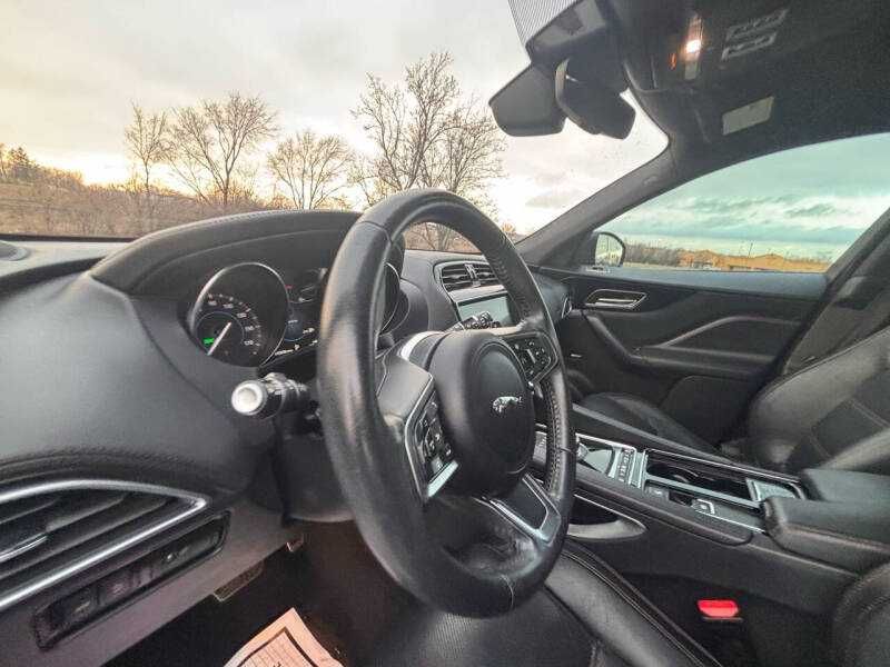 2019 Jaguar F-PACE
