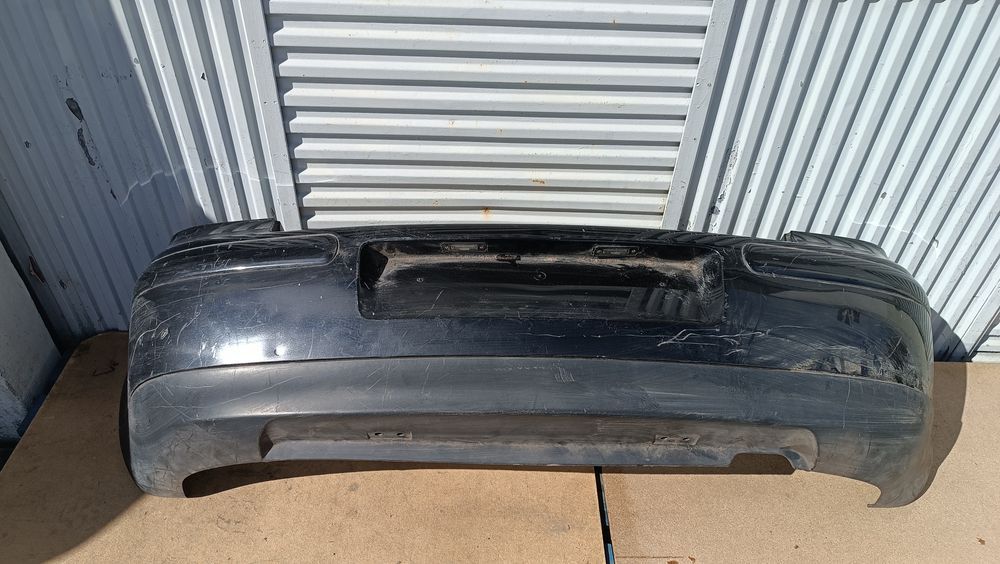 Vendo parachoque de trás VW golf 4 ano 1998/2004