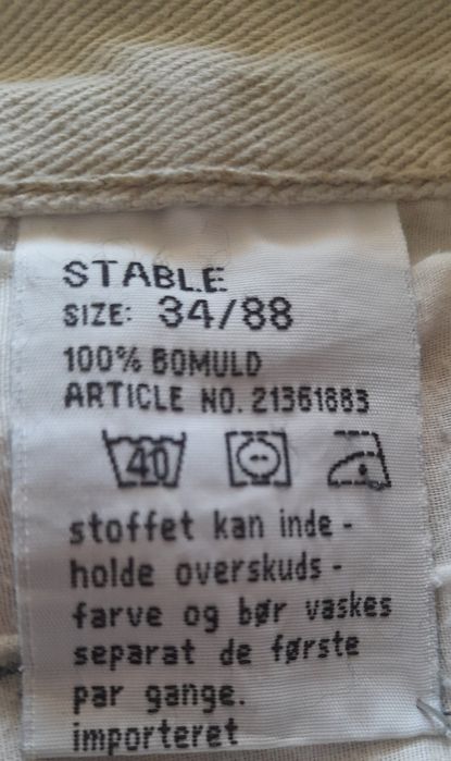 Jasno beżowe spodnie jeansowe Stable